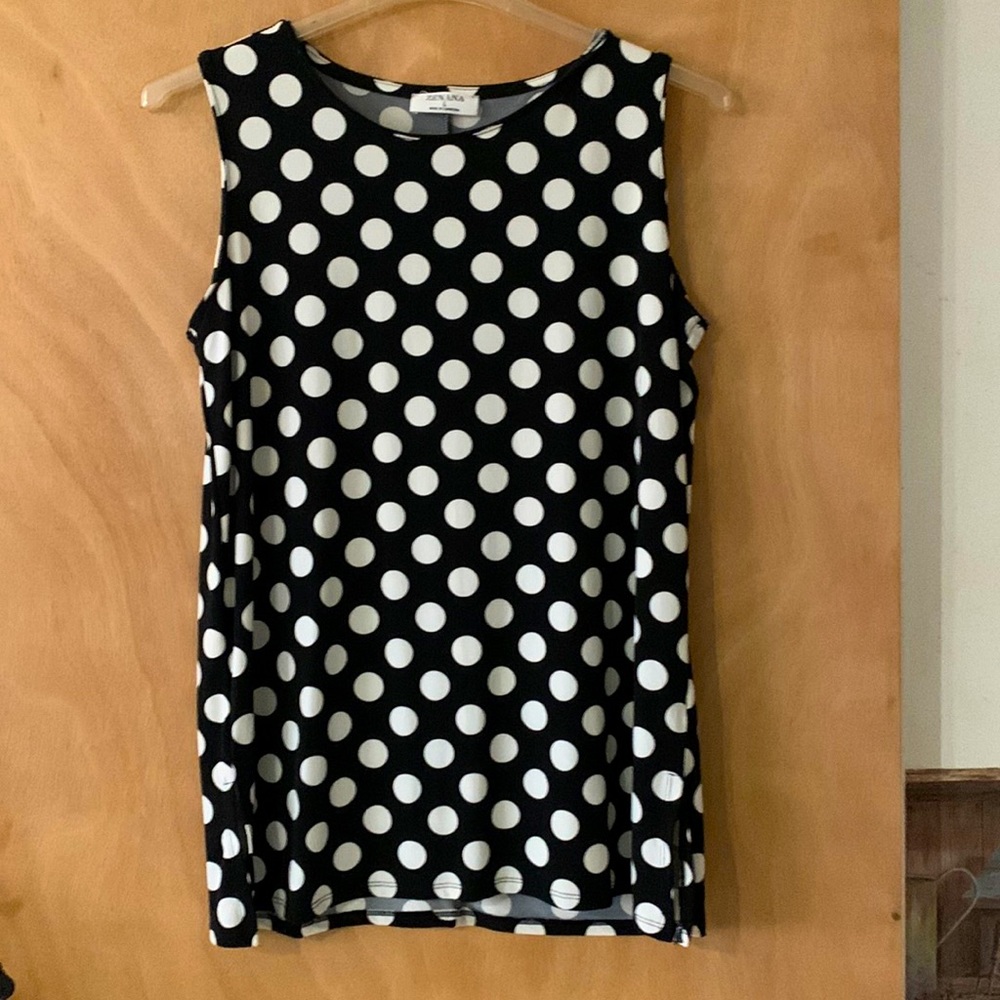 Polka dot tank